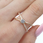 Ekskluzīva dizaina gredzens ar cilpiņām (2156), Ar acīm, Zelta standarts: 585, Produkta foto svars: 3.33 g, Dārgakmeņi: Cirkonis - Pielāgotas rotājumlietas