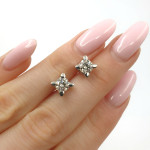 Baltā zelta auskari ar dimantiem (632), Auskari - twists, Zelta standarts: 750, Produkta foto svars: 3.11 g, Dārgakmeņi: Izcili, Dārgakmens svars: 1.00 ct 
(IGI 710524250 / 692523729), Dārgakmens svars ct.: 0.70-1.50 ct - Personalizētas rotājumlietas