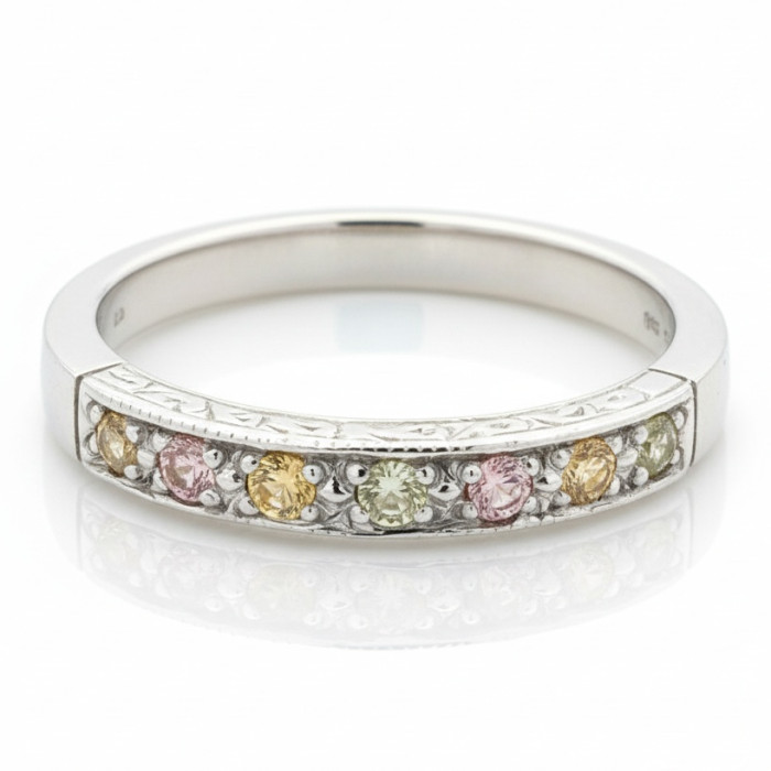  White gold ring decorated with a band of colored sapphires (680)