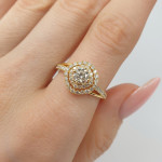 Dzeltenā zelta oreola gredzens ar dimantiem (3079), Halo, Zelta standarts: 585, Produkta foto svars: 2.74 g, Dārgakmeņi: Izcili, Dārgakmens svars: 0.40ct , Dārgakmens svars ct.: 0.30-0.69 ct, Papildu dārgakmeņu svars: 0.50ct - Pielāgotas rotājumlietas