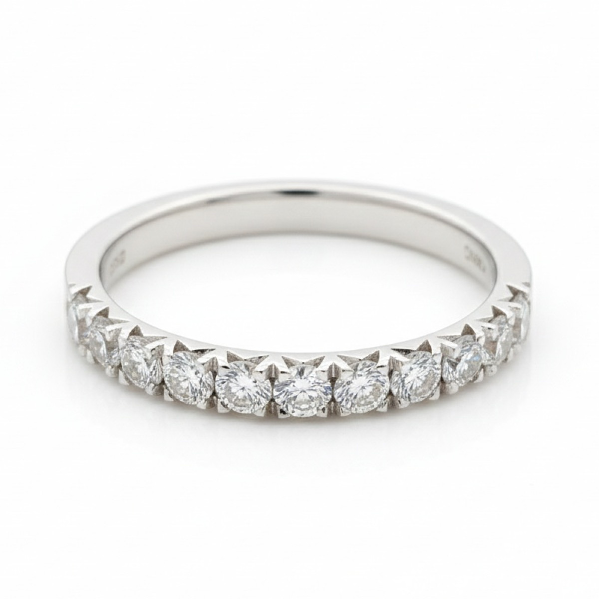 White Gold Fishtail Diamond Band (3008), Diamond bands, Gold type: 585, Item in the photo weight: 3.18 g, Gemstone: Brilliant, Gemstone ct.: 0.30-0.69 ct, Gemstone ct.: 0.60 ct - Jewelry online