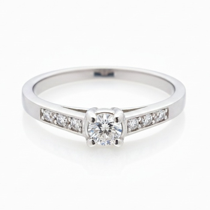 Baltā zelta saderināšanās gredzens ar dimantiem (3037)