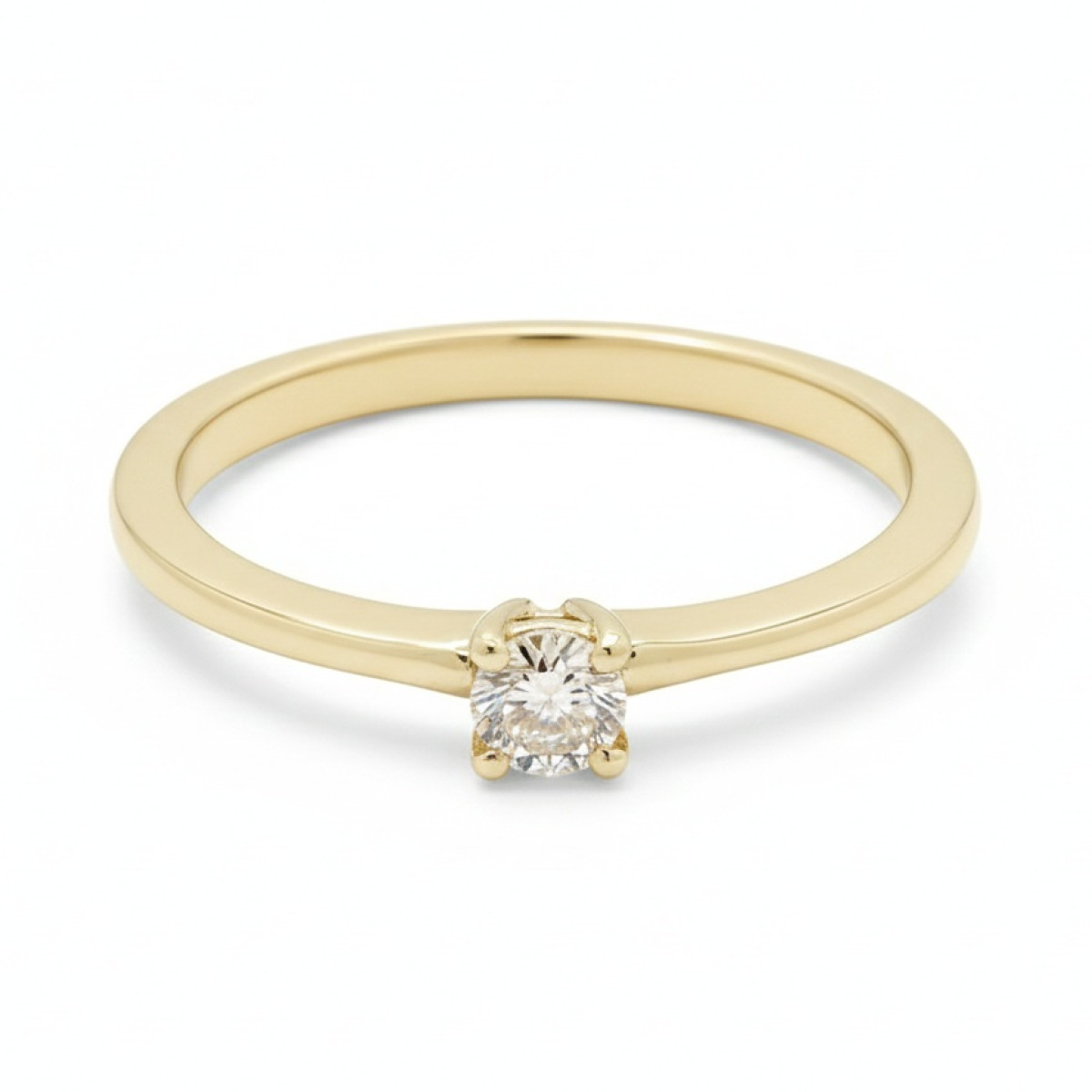 Dzeltenā zelta klasiskais saderināšanās gredzens ar dimantu (3051), Klasiskie saderināšanās gredzeni, Zelta standarts: 585, Produkta foto svars: 1.77 g, Dārgakmeņi: Izcili, Dārgakmens svars ct.: 0.10-0.19 ct, Dārgakmens svars: 0.107 ct - Rotājumlietas internetā