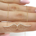 Zelta ķēdīte ar kulonu "Spārni" (1764), Ar acīm, Zelta standarts: 585, Produkta foto svars: 2.38 g, Dārgakmeņi: Cirkons - Pielāgotas rotājumlietas