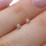 Minimalist earrings with diamonds (681), Earrings - twists, Gold type: 585, Item in the photo weight: 0.33 g, Gemstone: Brilliant, Gemstone ct.: 0.05 ct, Gemstone ct.: 0.01-0.09 ct - Custom jewelry