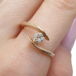 Flower-shaped ring with diamonds (3282), Modern engagement rings, Gold type: 585, Item in the photo weight: 3.07 g, Gemstone: Brilliant, Gemstone ct.: 0.01-0.09 ct, Gemstone ct.: 0.06 ct - Custom jewelry