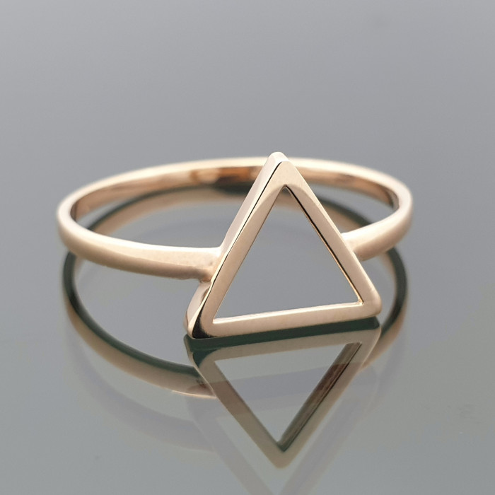 Minimalistinio stiliaus auksinis žiedas "Trikampis" (1138)