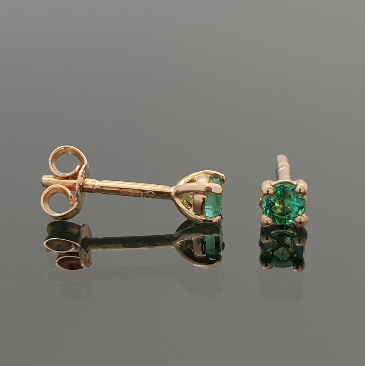 Auksiniai auskarai su smaragdais (274)