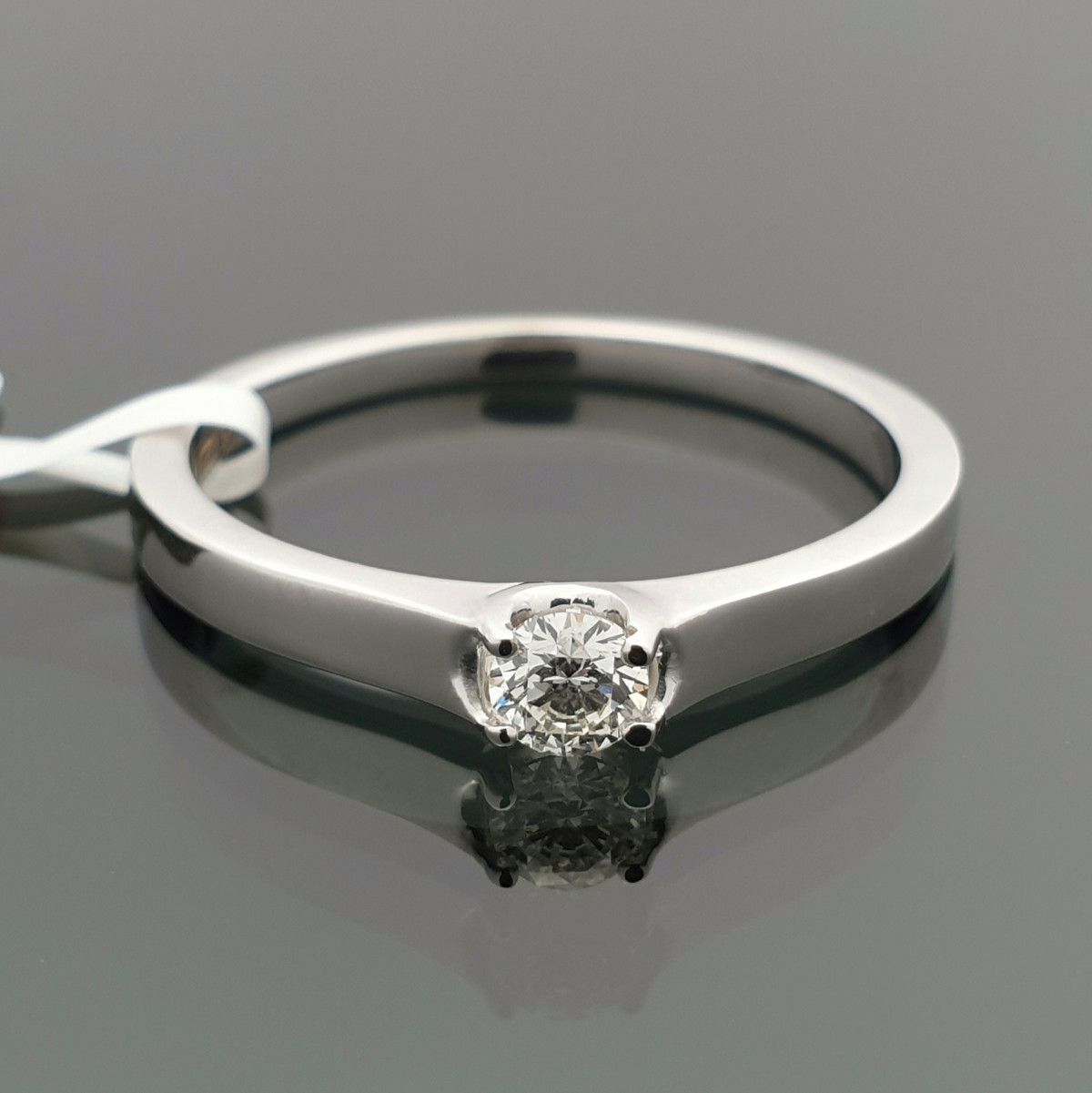  White gold engagement ring set with a diamond (1839) 1