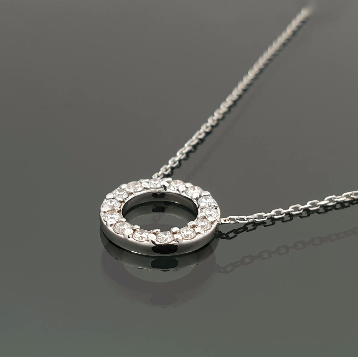  White gold chain with round diamond pendant (260) 1
