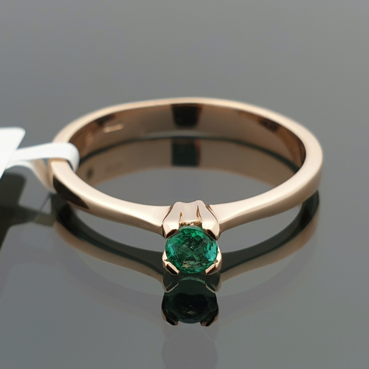Auksinis žiedas dekoruotas  smaragdu (1492) 1
