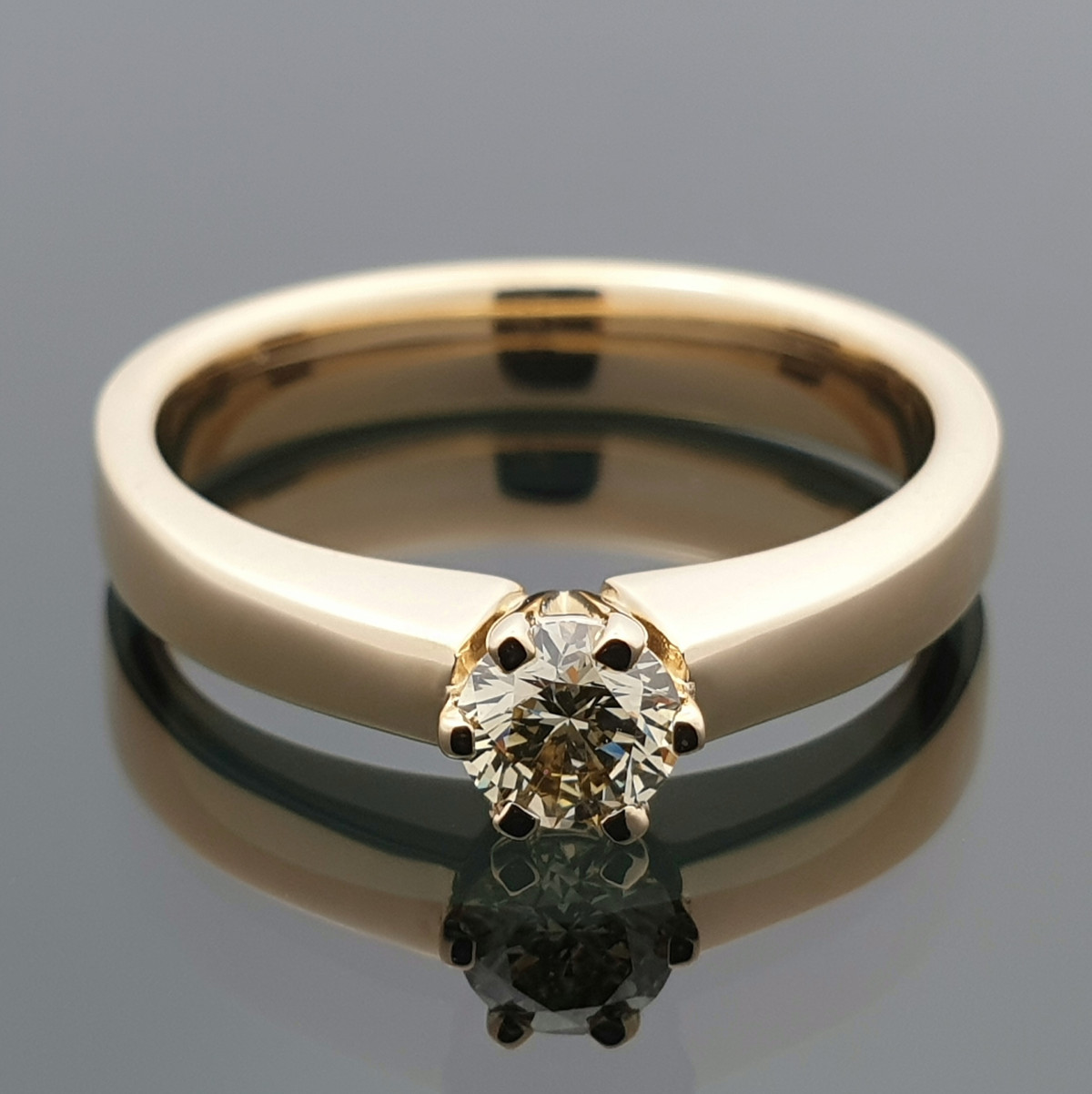 Dzeltena zelta saderināšanās gredzens ar fantasta dimantu (1621) 1