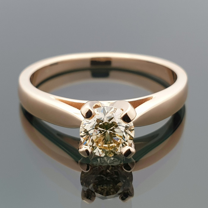 Sužadėtuvių žiedas dekoruotas šampaniniu deimantu (1547)