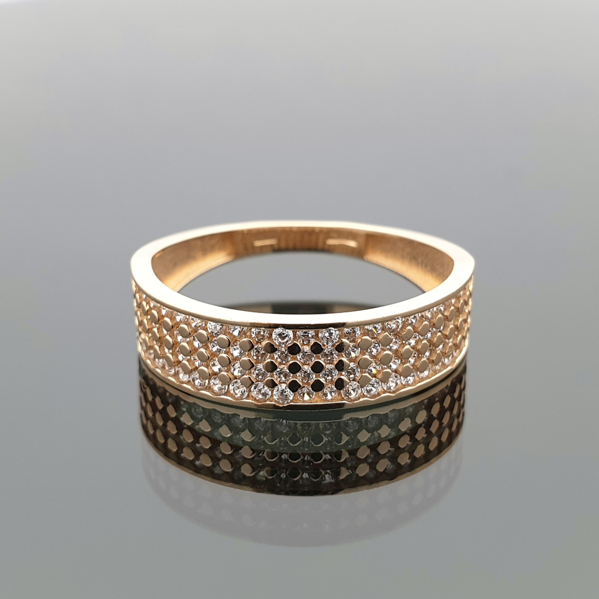 Auksinis žiedas dekoruotas cirkonio akutėmis (574) 1