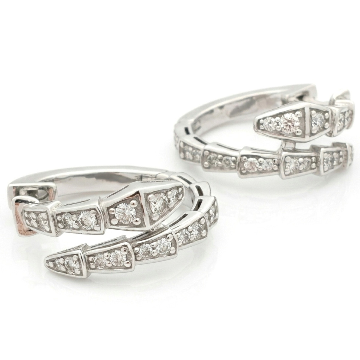 White gold earrings with diamonds (557),  Round earrings, Gold type: 585, Item in the photo weight: 7.10 g, Gemstone: Brilliant, Gemstone ct.: 0.30-0.69 ct, Gemstone ct.: 0.53 ct - Jewelry online