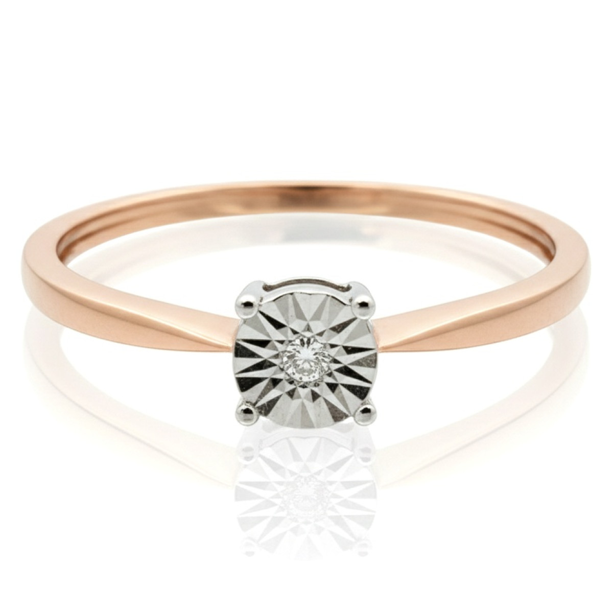 Saderināšanās gredzens ar briljantu (1355), Klasiskie saderināšanās gredzeni, Zelta standarts: 585, Produkta foto svars: 0.94 g, Dārgakmeņi: Izcili, Dārgakmens svars: 0,01 ct, Dārgakmens svars ct.: 0.01-0.09 ct - Rotājumlietas internetā