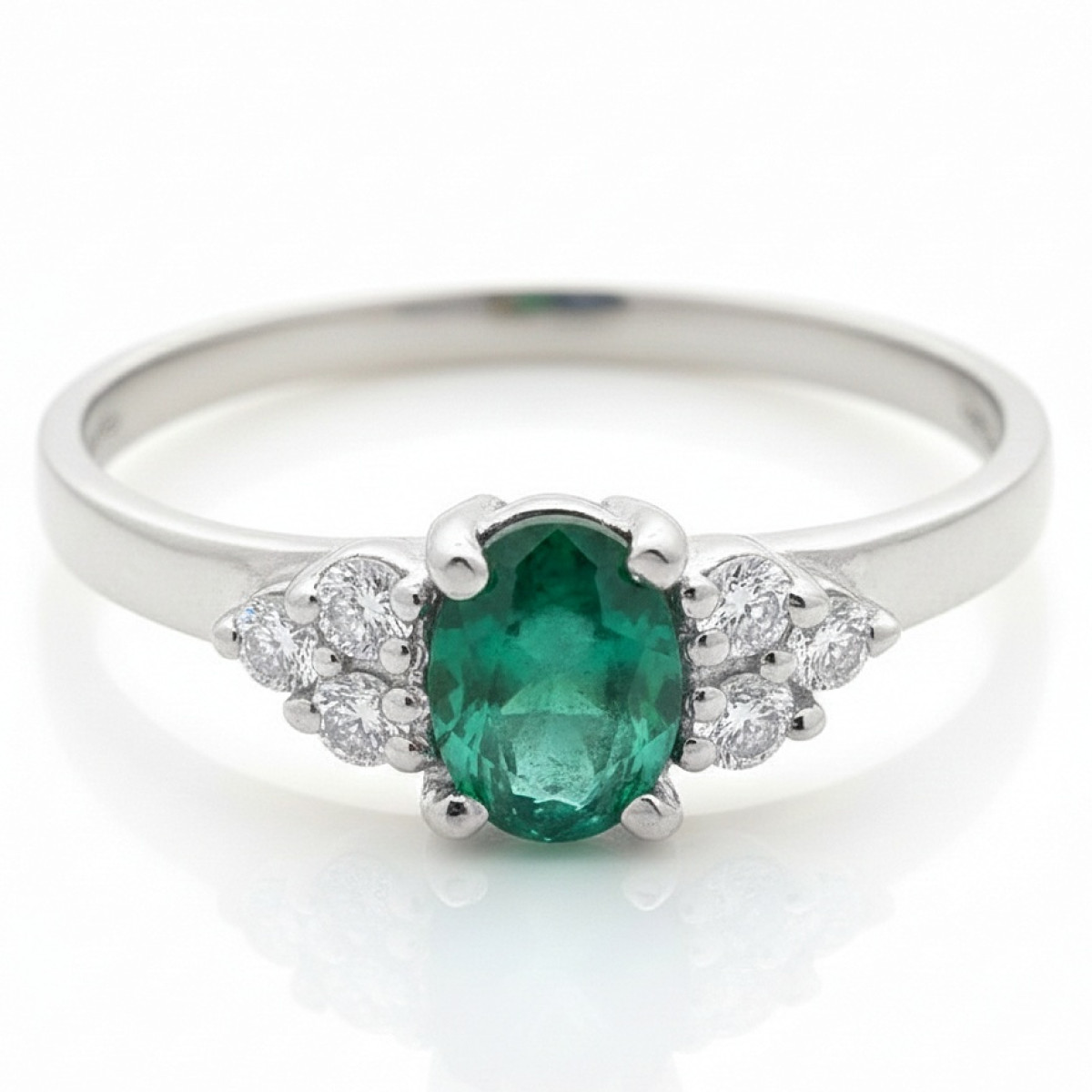  White gold ring with emerald and diamonds (1501), Women's Rings, Gold type: 585, Item in the photo weight: 2.11 g, Gemstone: Emerald, Gemstone ct.: 0.50 ct, Gemstone ct.: 0.30-0.69 ct,  Weight of extra gems: 0.12 ct - Jewelry online
