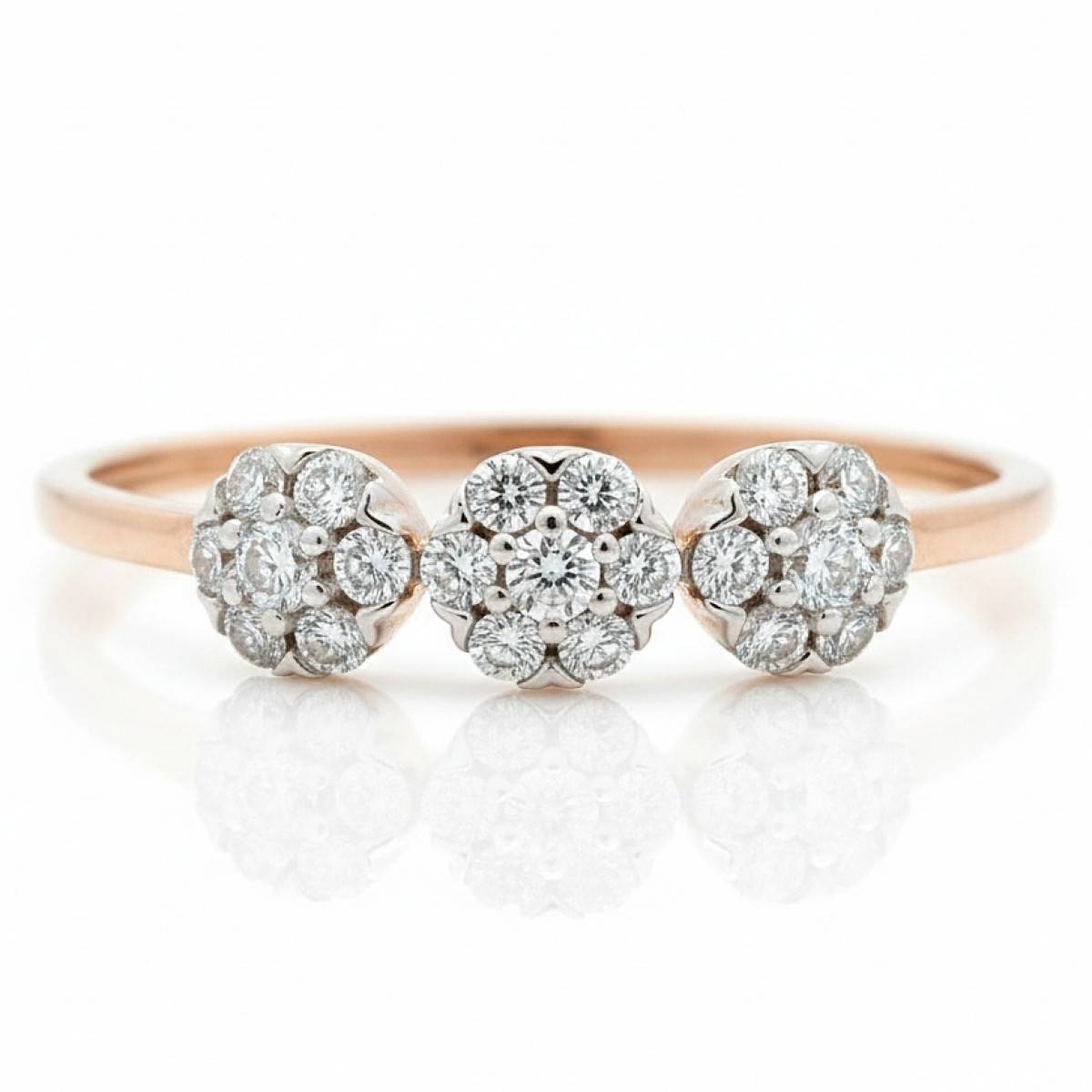  Engagement ring with diamonds "Flowers" (1645), Halo, Gold type: 585, Item in the photo weight: 1.35 ct, Gemstone: Brilliant, Gemstone ct.: 0.25 ct, Gemstone ct.: 0.20-0.29 ct - Jewelry online