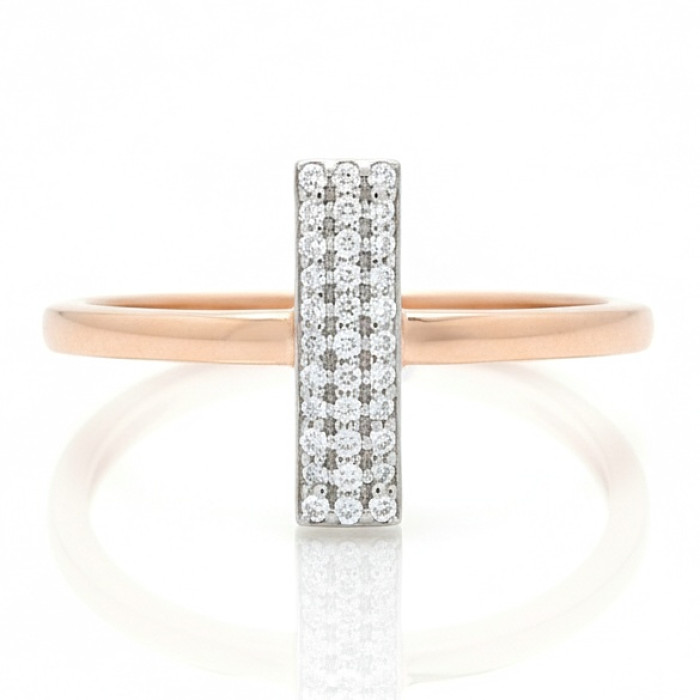  Modern gold ring decorated with diamonds (1648)