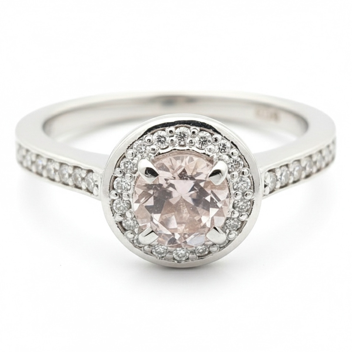 Baltā zelta gredzens ar morganītu un briljantiem (1911), Halo, Zelta standarts: 585, Produkta foto svars: 3.51 g, Dārgakmeņi: Izcili, Dārgakmens svars: 0.19 ct, Dārgakmens svars ct.: 0.10-0.19 ct - Rotājumlietas internetā