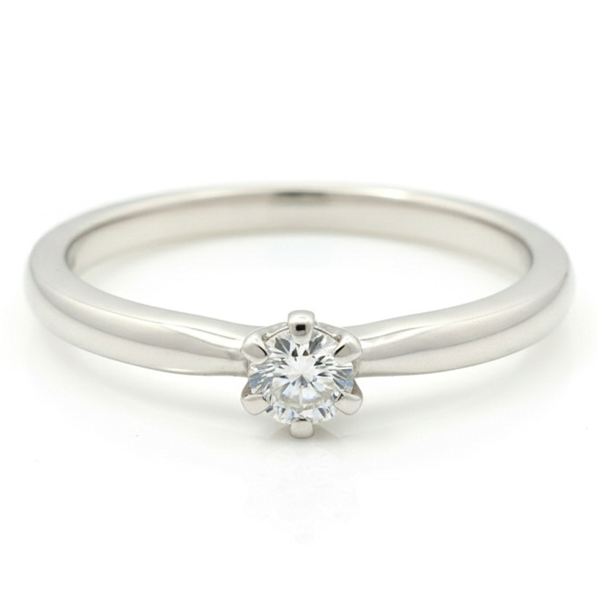 Saderināšanās gredzens no baltā zelta ar dimantu (2136), Klasiskie saderināšanās gredzeni, Zelta standarts: 585, Produkta foto svars: 1.92 g, Dārgakmeņi: Izcili, Dārgakmens svars: 0.09 ct, Dārgakmens svars ct.: 0.01-0.09 ct - Rotājumlietas internetā