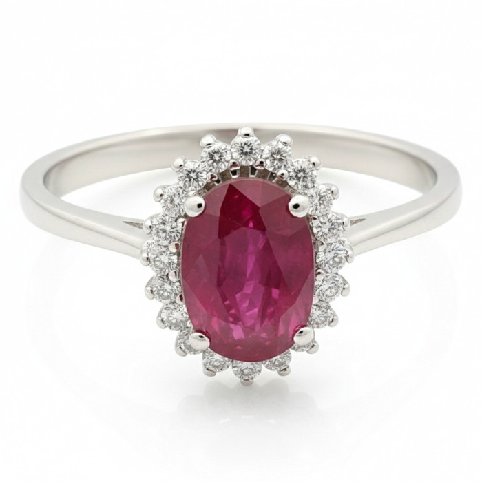 Zelta gredzens ar rubīnu un dimantiem (2250)