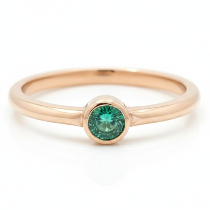 Gold Ring with Emerald (2385)
