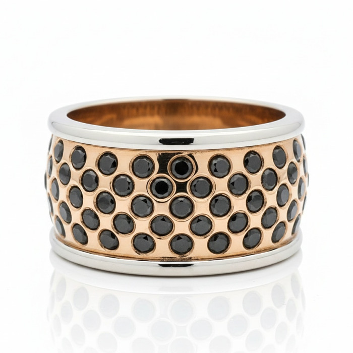 Gold ring with black diamonds (2481)