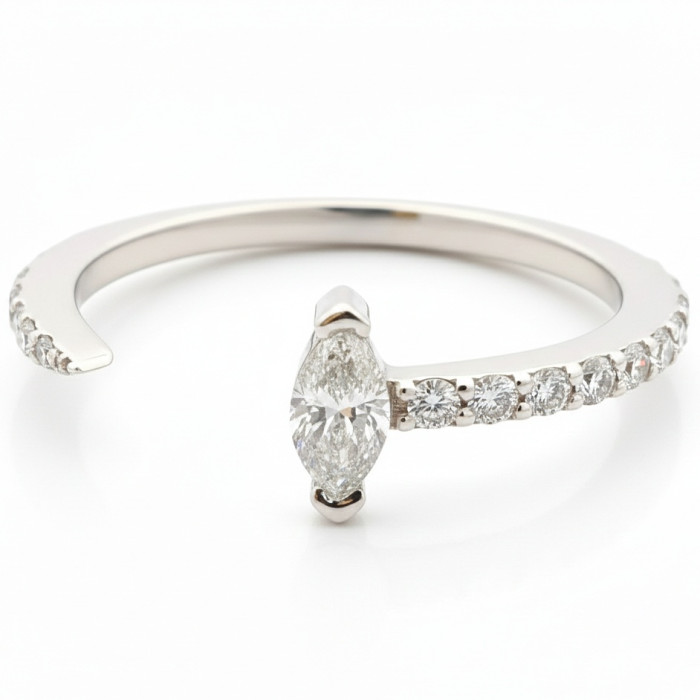 Unique and exclusive ring with a diamond "Marquise" (2731)