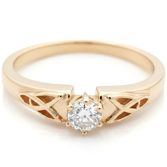 Gold ring with eye (1547)