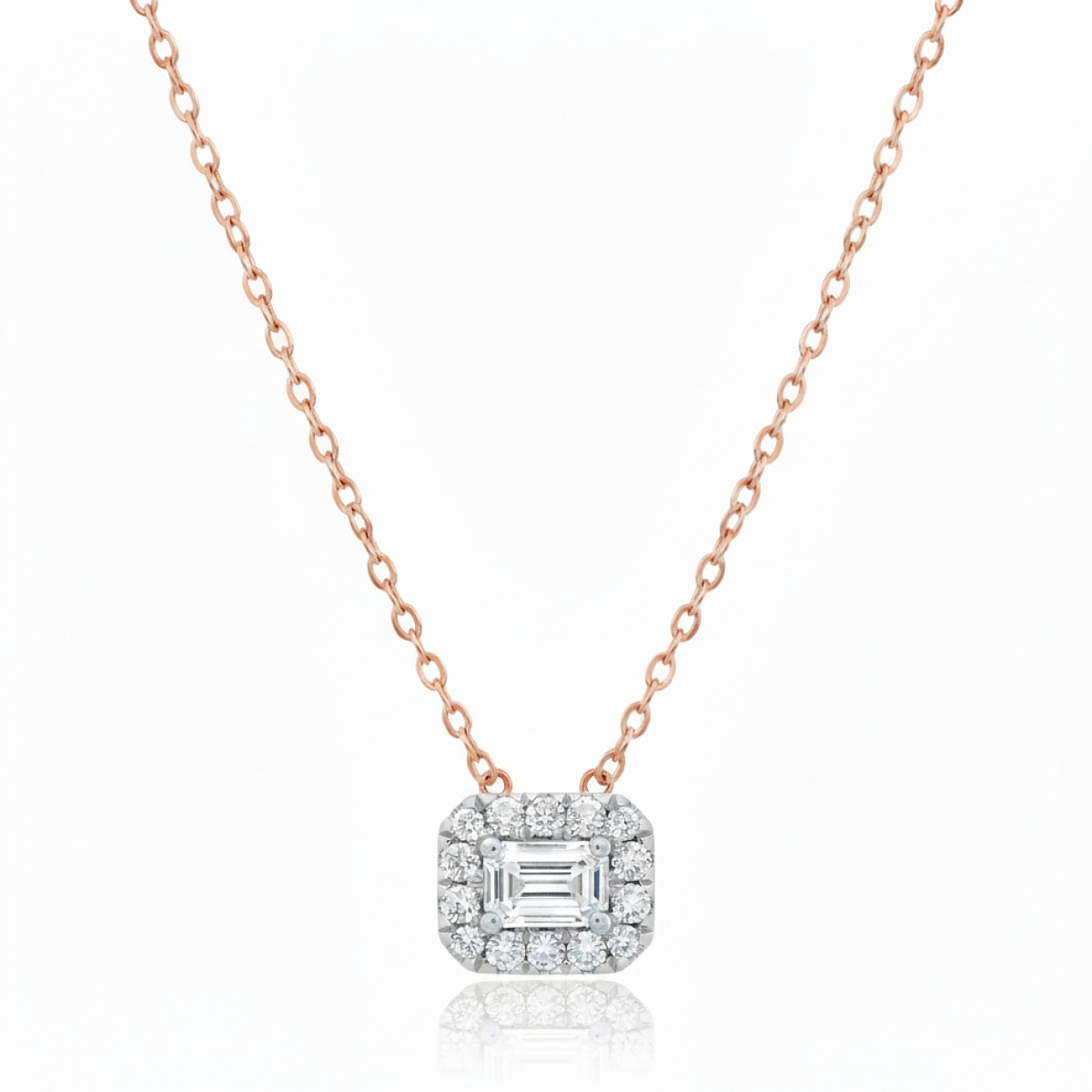 Taisnstūra formas kulons ar briljantiem un ķēdīti (pa129), Halo, Zelta standarts: 585, Produkta foto svars: 1.80 g, Dārgakmeņi: Izcili, Dārgakmens svars: 0,30 ct, Dārgakmens svars ct.: 0.30-0.69 ct - Rotājumlietas internetā